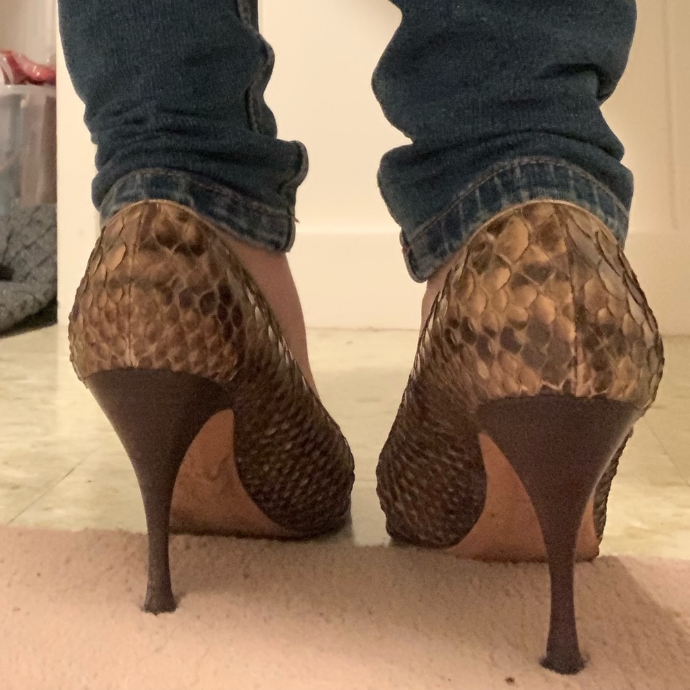 Python snakeskin pumps - Cole Haan - Picture 6 of 7